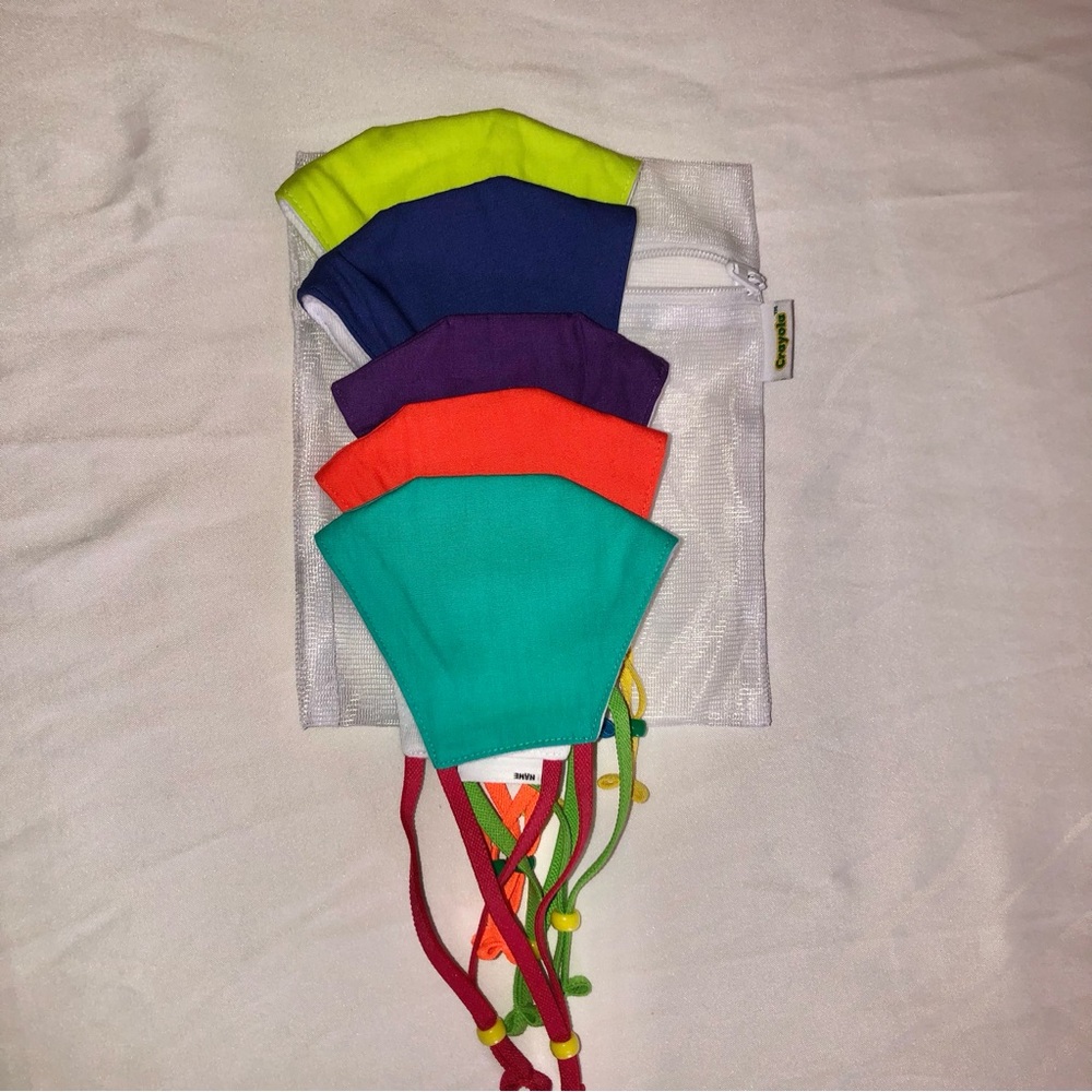 Crayola Kids Face Masks, 5 pack, New Never Used, pet/smoke free home - Picture 11 of 11